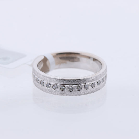 Non Signe / Unsigned 14K White Gold Ring with 30 Natural Diamonds