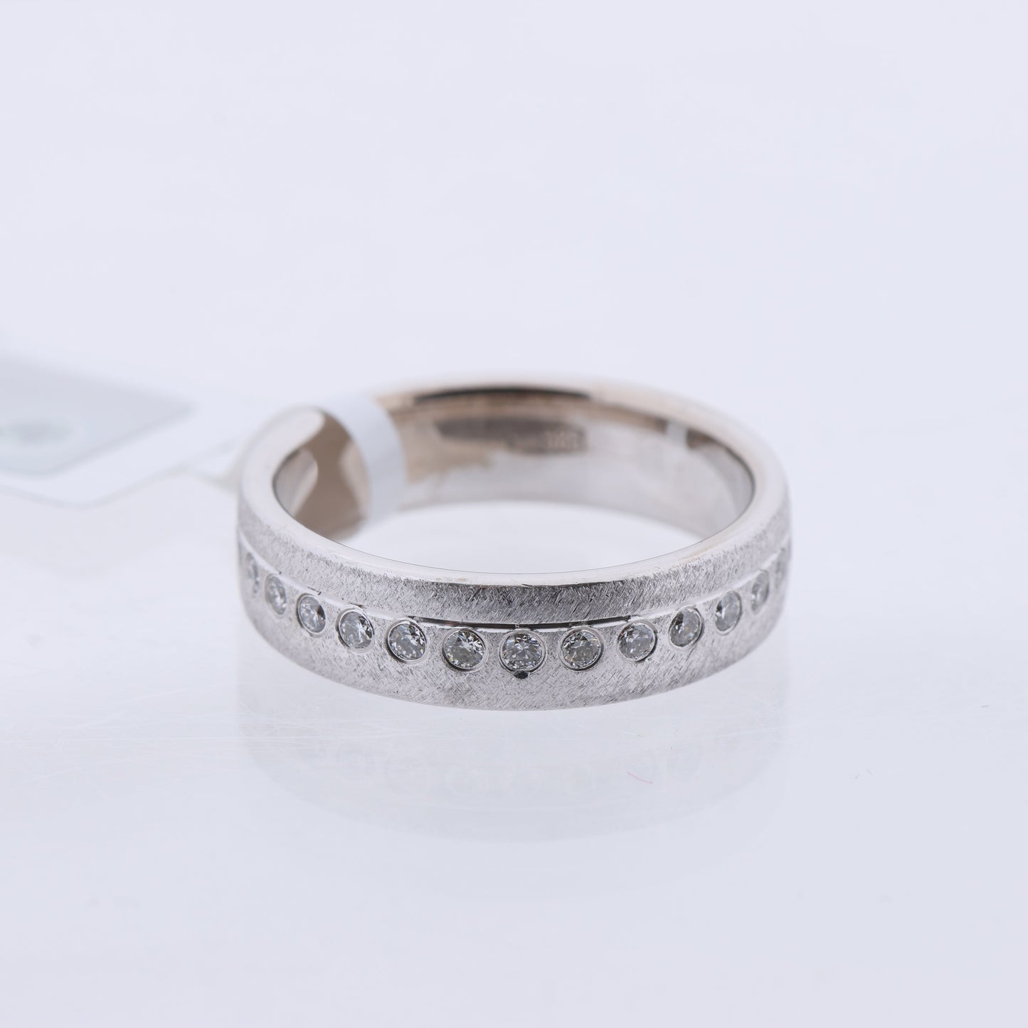 Non Signe / Unsigned 14K White Gold Ring with 30 Natural Diamonds