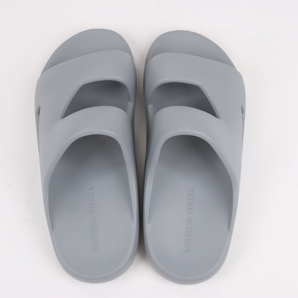 Bottega Veneta Rubber Band Sandals in Grey, Size 43 EU