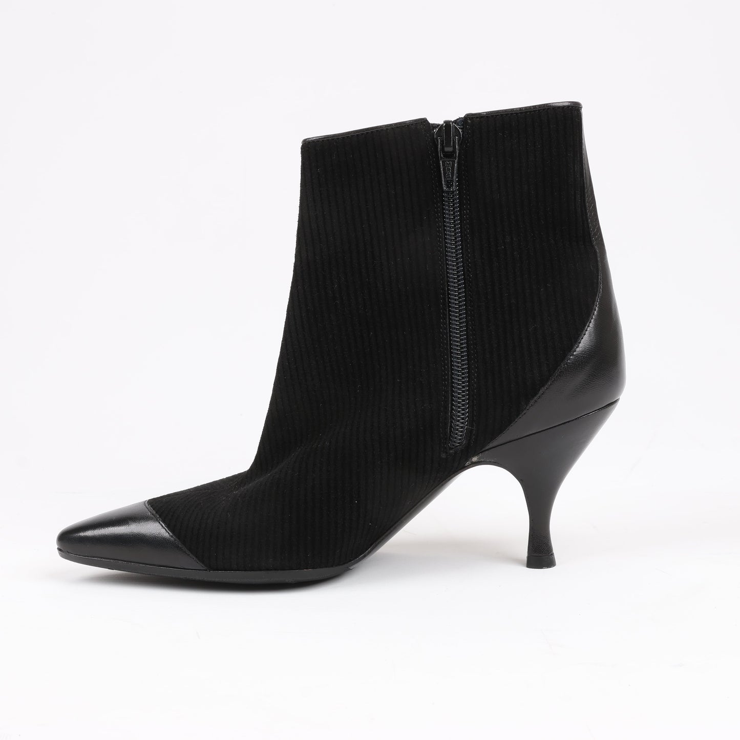 Bottines Ferragamo Gancini en cuir et daim noir, pointure 4,5 US