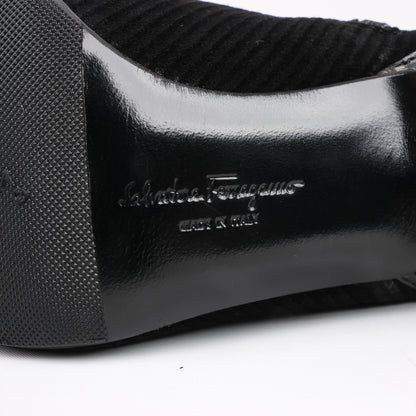 Bottines Ferragamo Gancini en cuir et daim noir, pointure 4,5 US