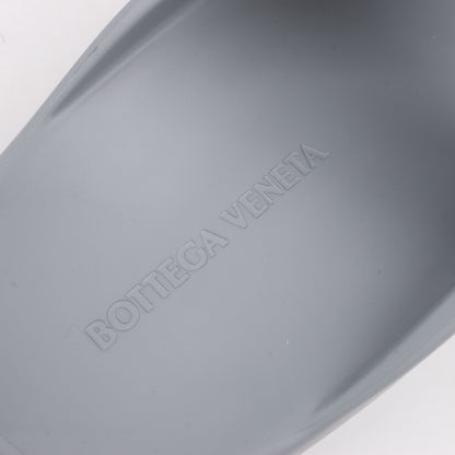 Bottega Veneta Rubber Band Sandals in Grey, Size 43 EU