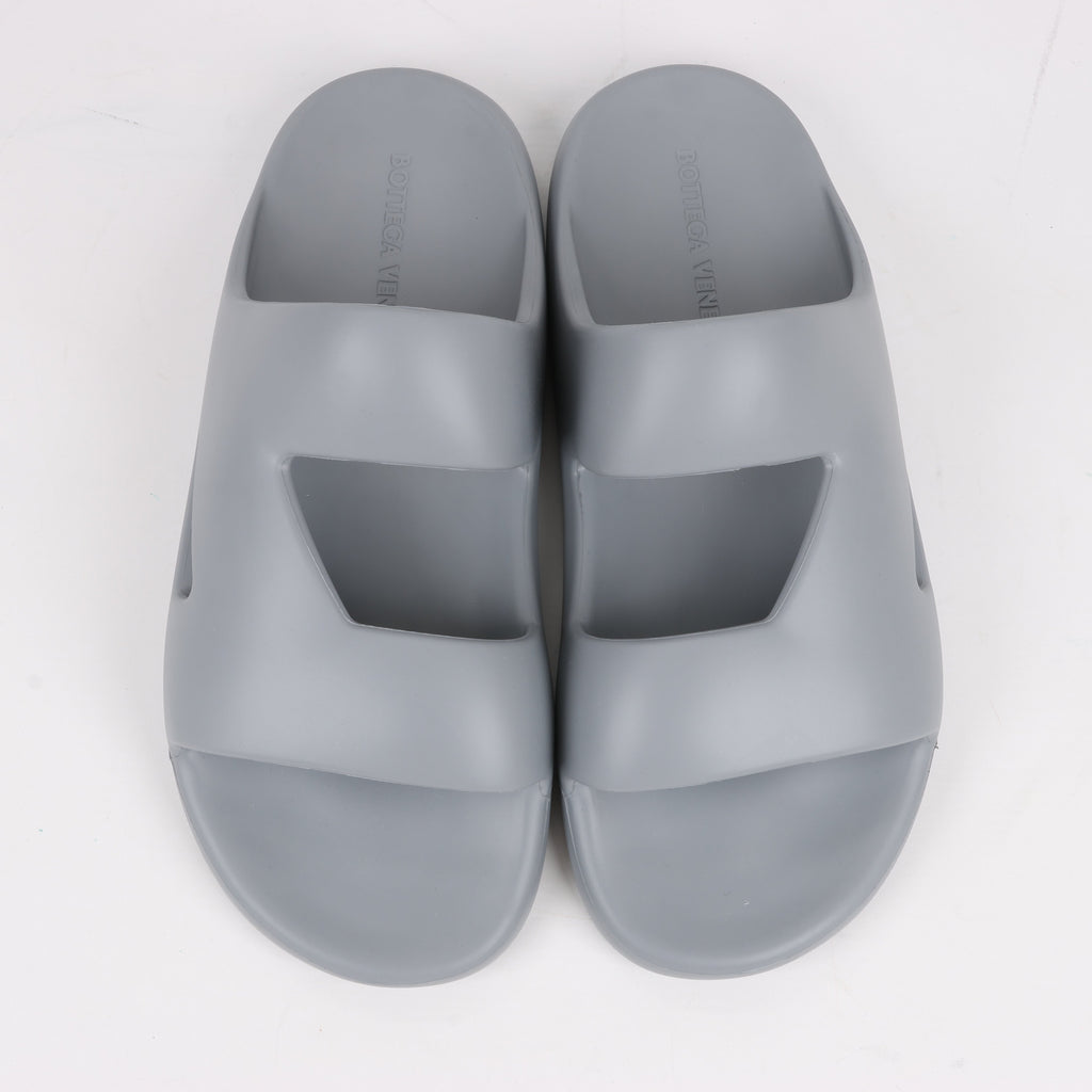 Bottega Veneta Rubber Band Sandals in Grey, Size 43 EU