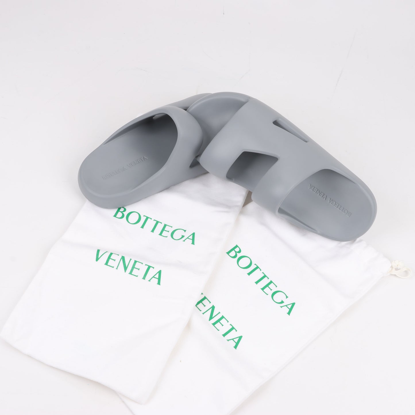 Bottega Veneta Rubber Band Sandals in Grey, Size 43 EU