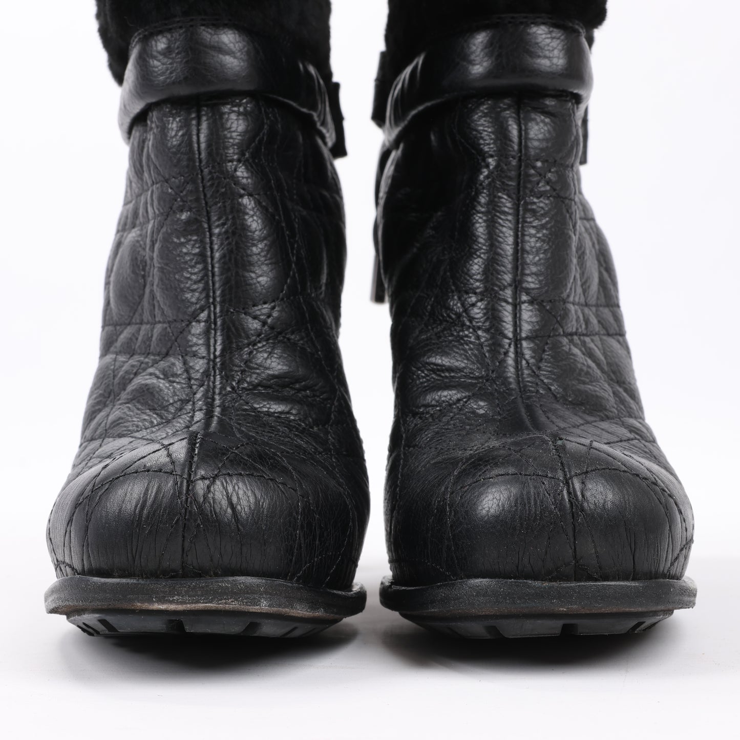 Bottes Dior en cuir noir Cannage Ice à revers en fourrure, pointure 40