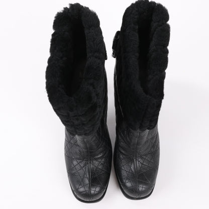 Bottes Dior en cuir noir Cannage Ice à revers en fourrure, pointure 40