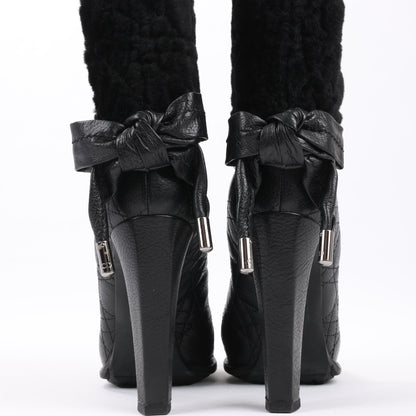 Dior – Cannage-Stiefel aus schwarzem Leder mit Stulpen aus Eispelz, Größe 40 EU