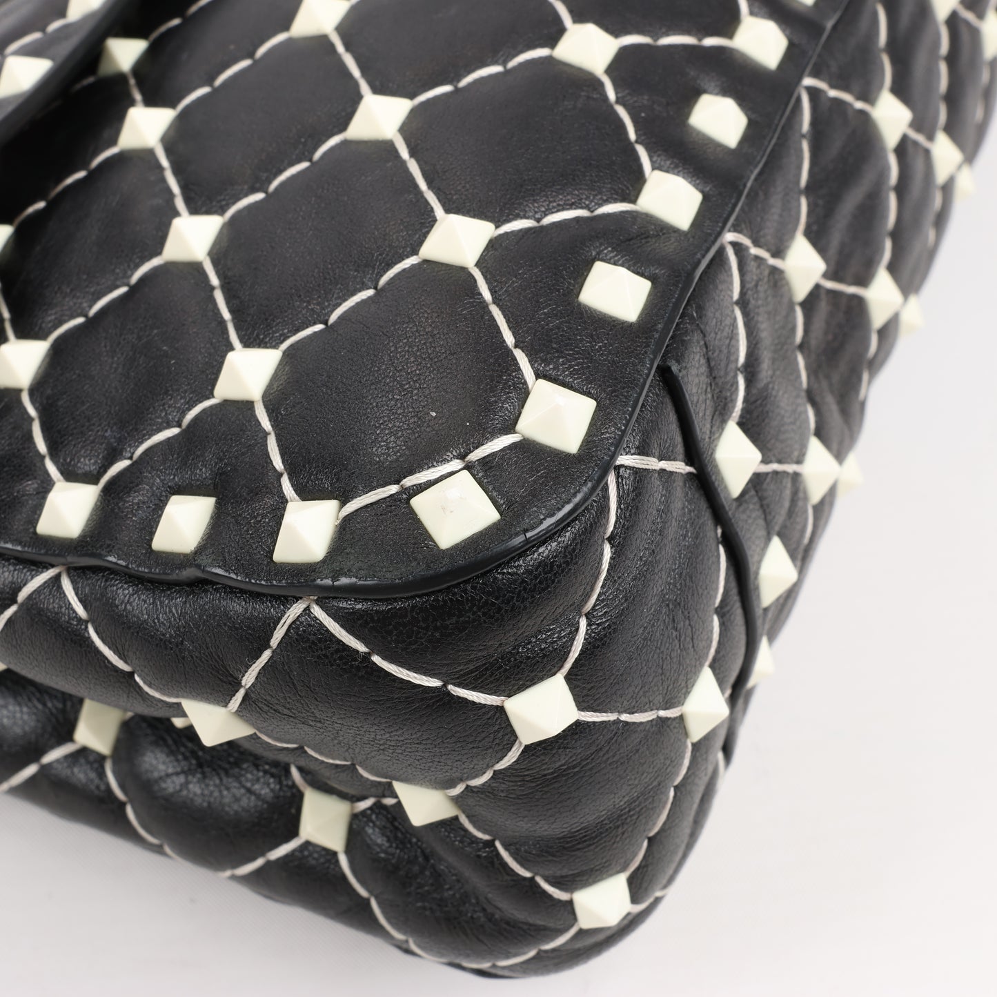 Sac à bandoulière Valentino Rockstud Spike Chain 2 voies, noir et blanc