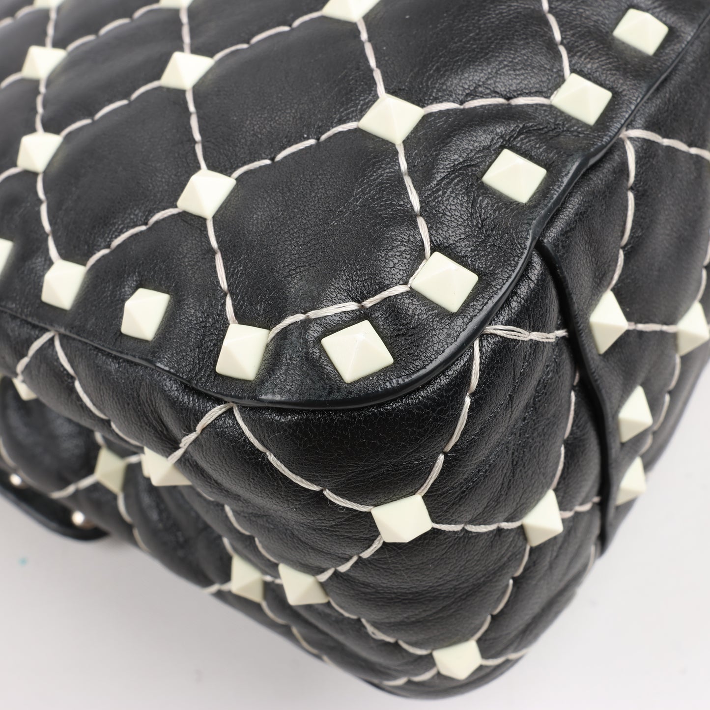 Sac à bandoulière Valentino Rockstud Spike Chain 2 voies, noir et blanc