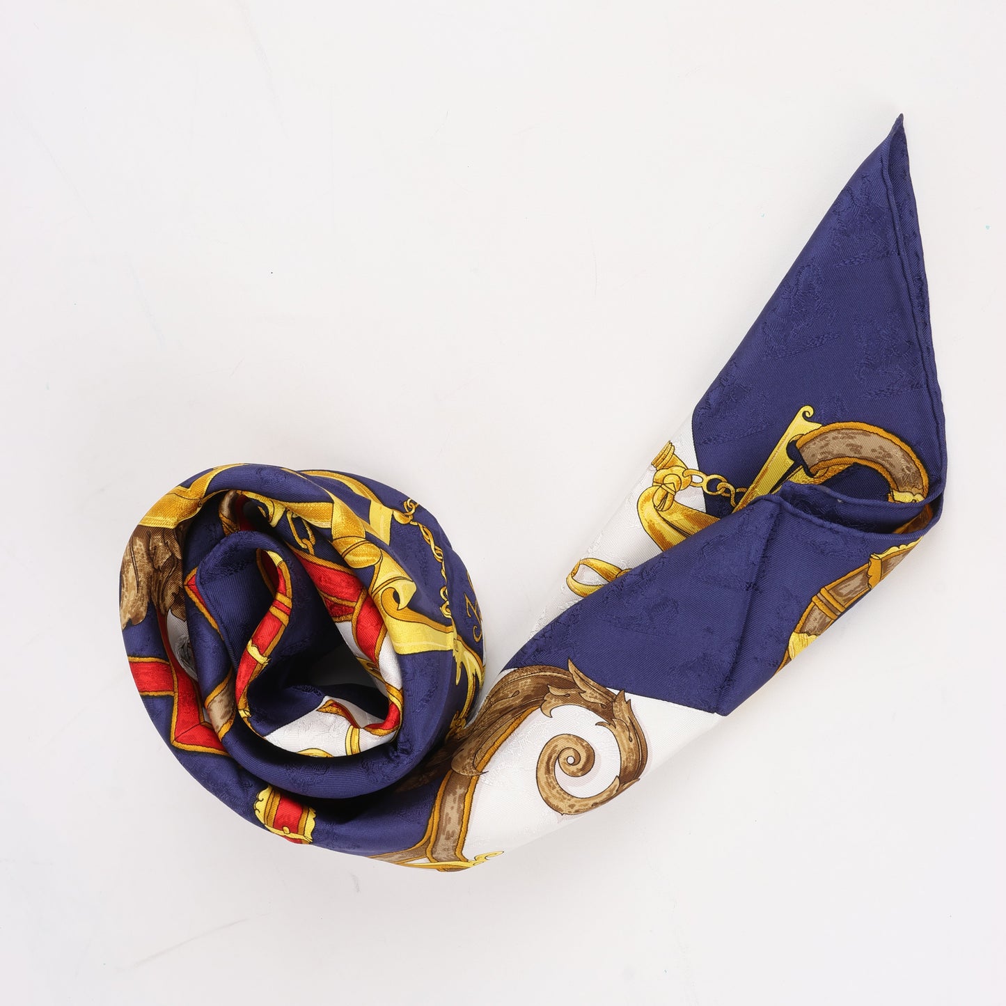 Hermès Carré 90 " L’INSTRVCTION DV ROY" Silk handkerchief in Navy Blue