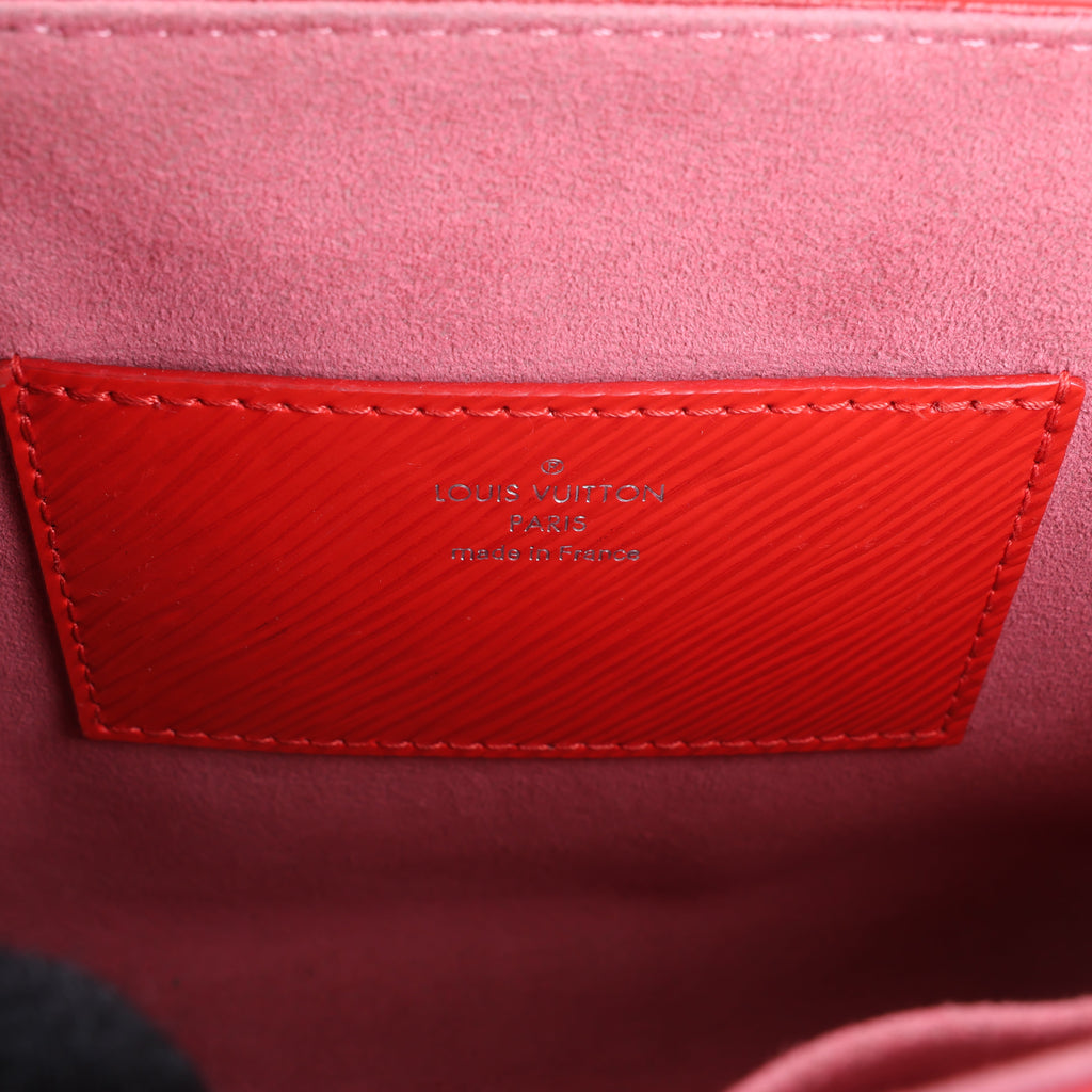 Louis Vuitton Epi Leather Twist Shoulder Bag MM in Red M50523