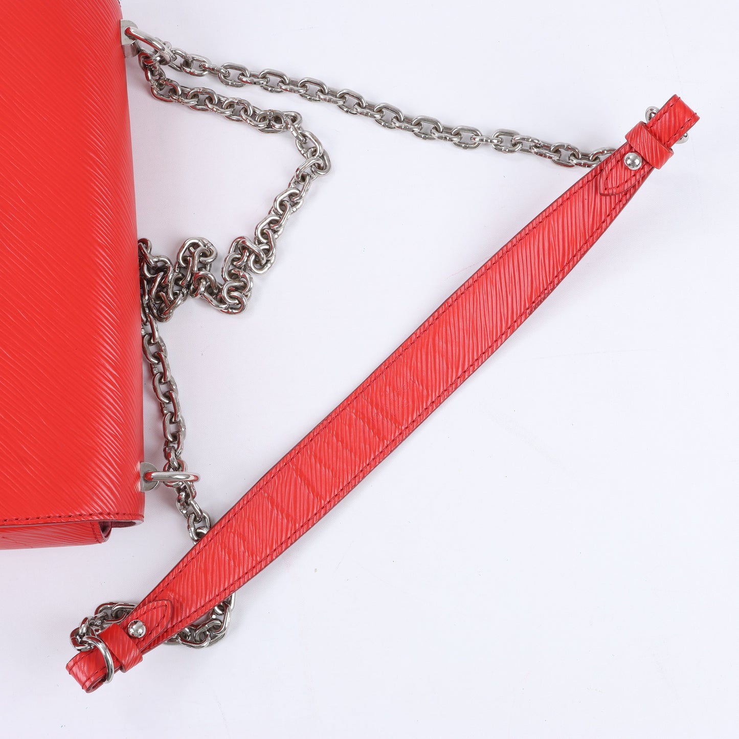 Louis Vuitton Epi Leather Twist Shoulder Bag MM in Red M50523