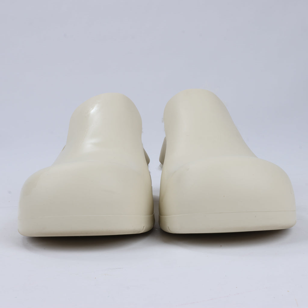 Bottega Veneta Puddle Shearling Cozy Matt Rubber Low Top Shoes in Ivory