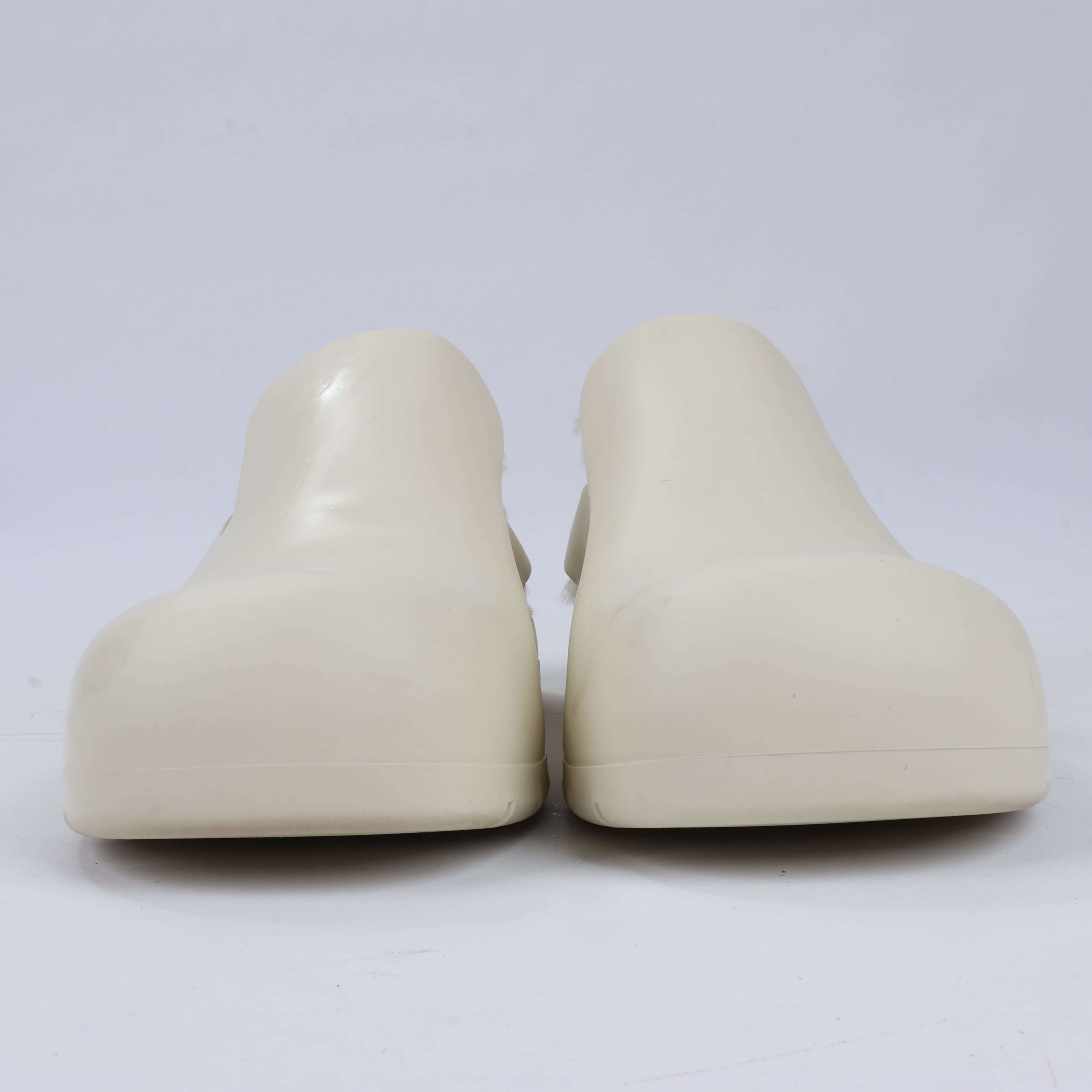 Bottega Veneta Puddle Shearling Cozy Matt Rubber Low Top Shoes in Ivory