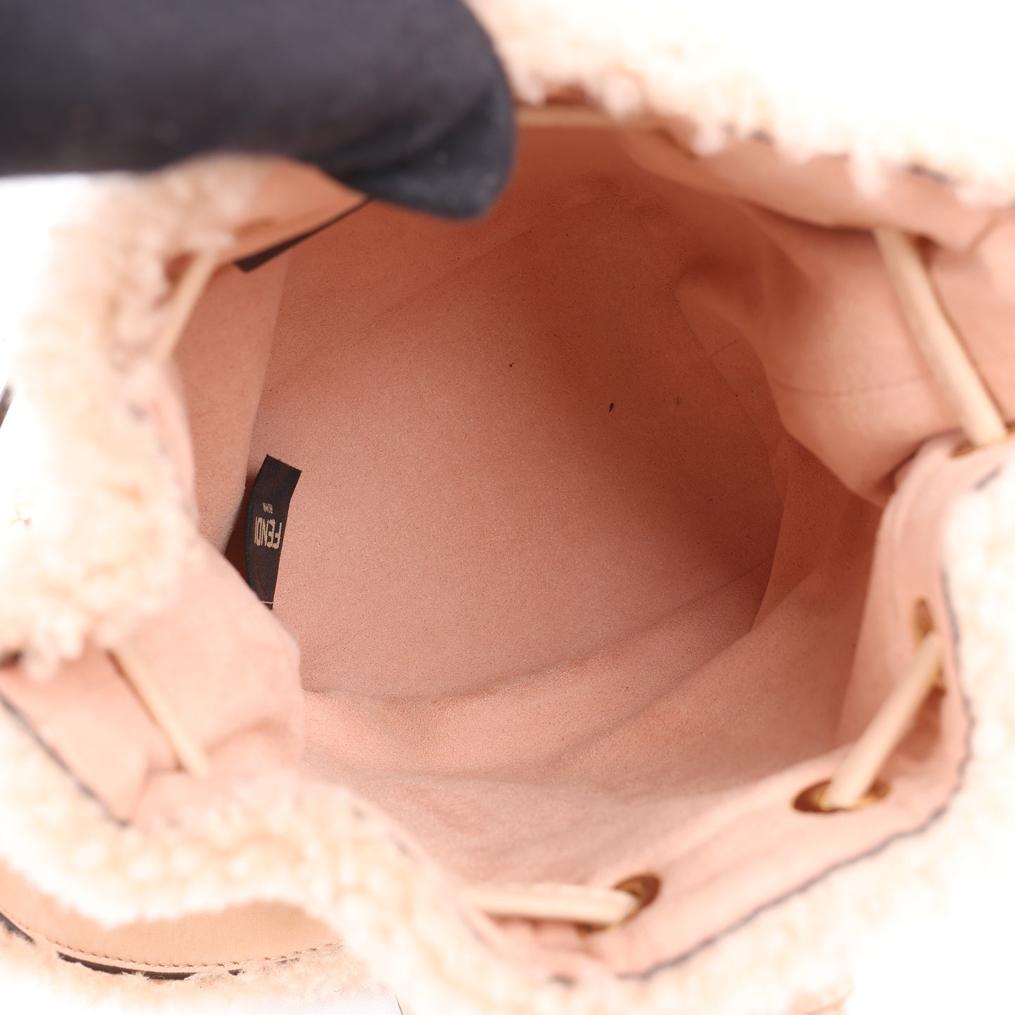 Fendi Mon Tresor Mini Mouton 2Way Sac à bandoulière en beige poudré 8BS010