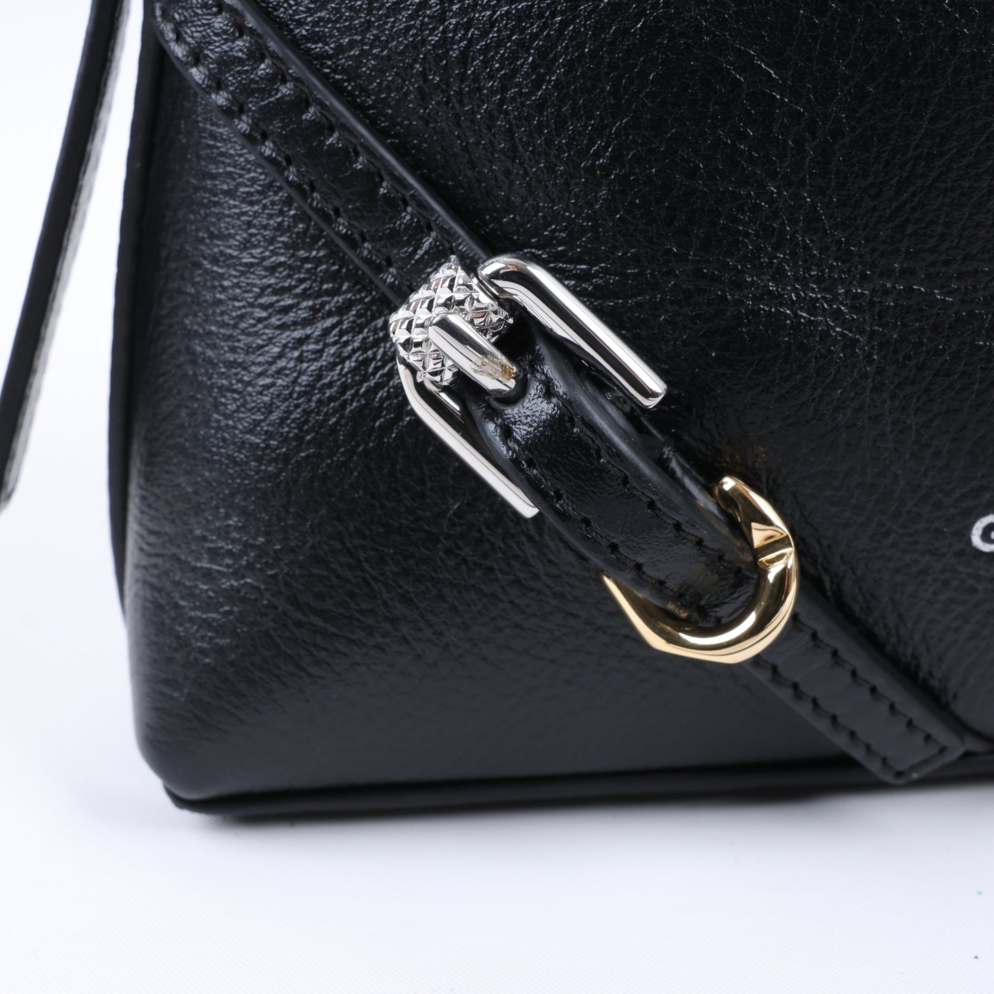 Givenchy Voyeux Leather 2Way Shoulder Bag in Black