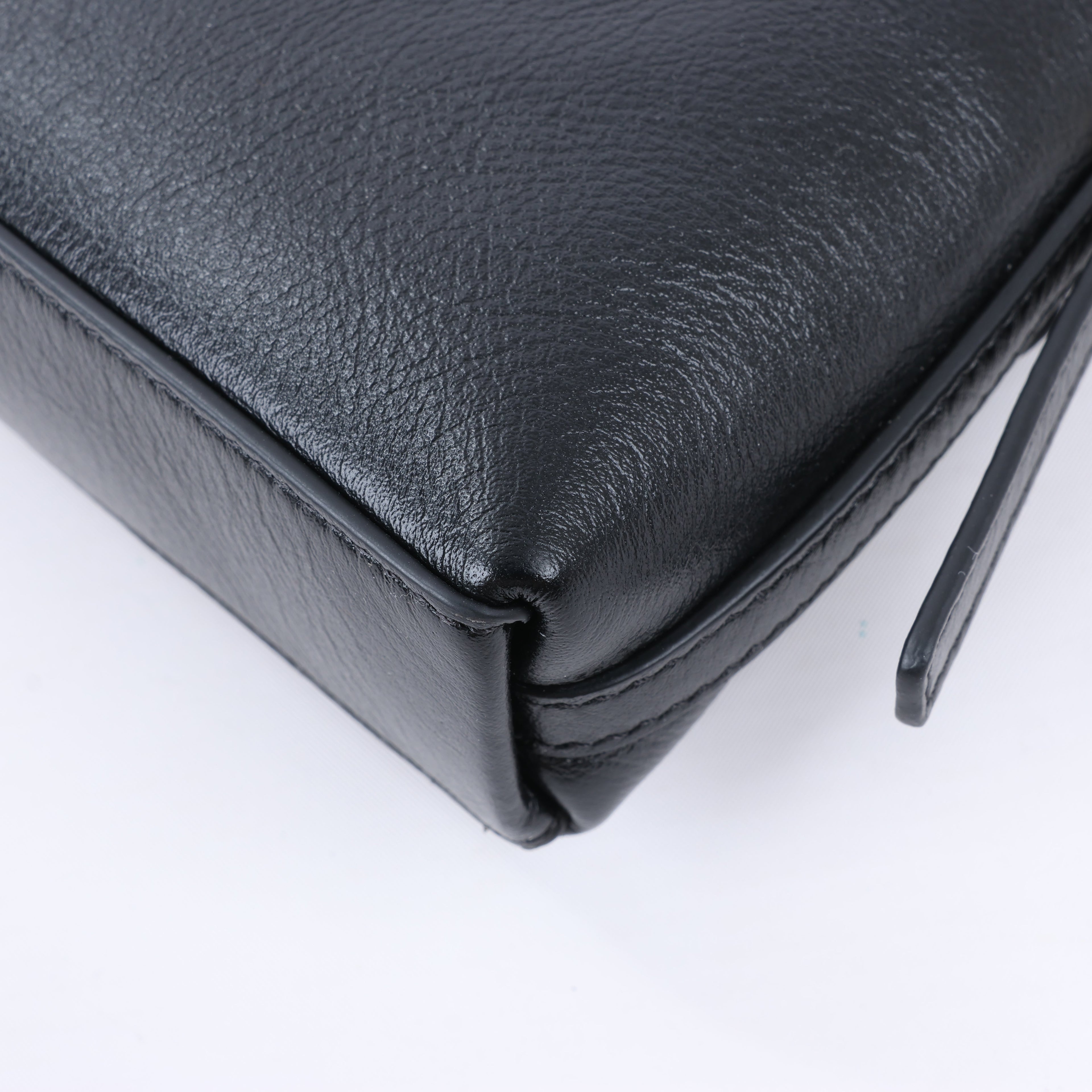 Givenchy Voyeux Leather 2Way Shoulder Bag in Black