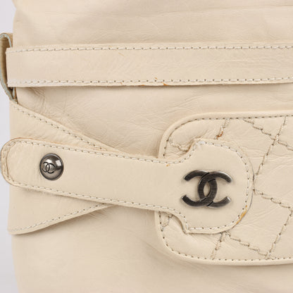 Bottes hautes Chanel Coco Mark Matelasse 06A en cuir ivoire G25325, pointure 38,5 EU