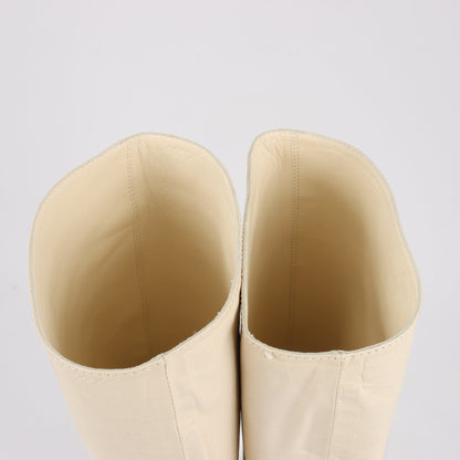 Bottes hautes Chanel Coco Mark Matelasse 06A en cuir ivoire G25325, pointure 38,5 EU
