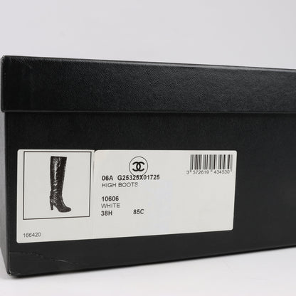 Chanel Coco Mark Matelasse 06A Lange Lederstiefel in Elfenbein G25325, Größe 38,5 EU