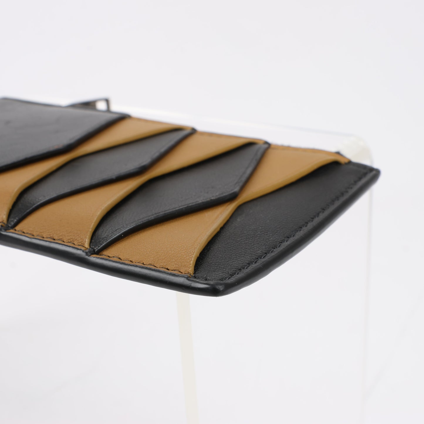 Bottega Veneta Leather Fragment Case in Black × Brown