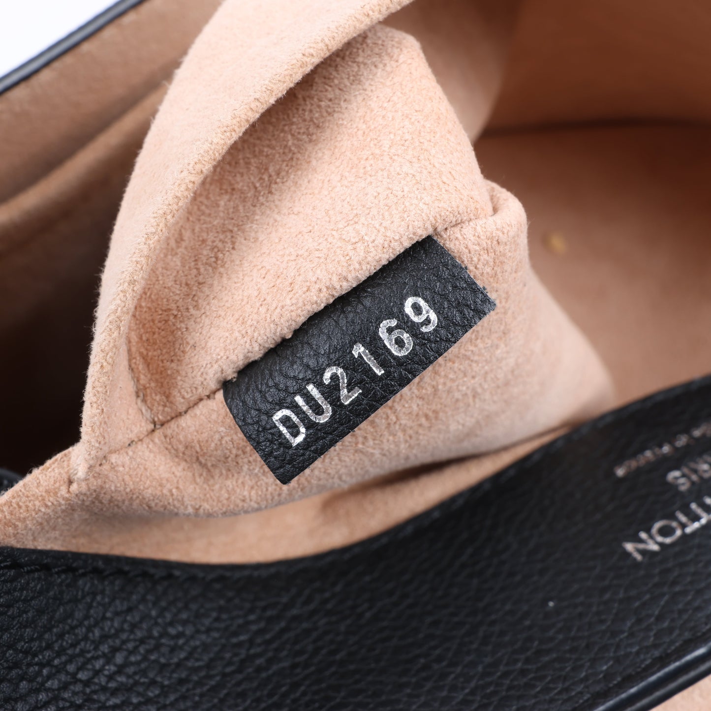 Louis Vuitton LV Logo LockMe Ever BB 2Way Shoulder Bag M53937