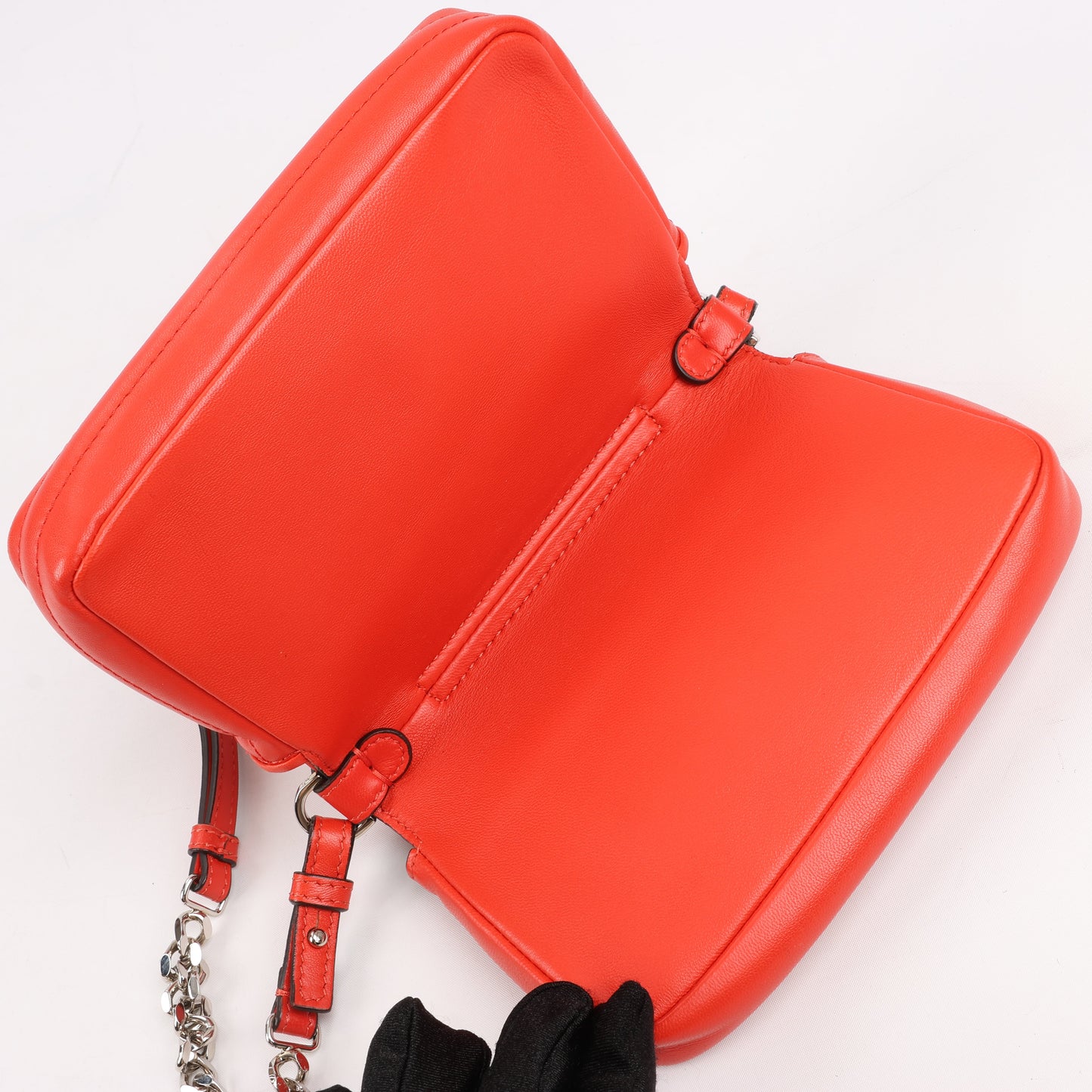 Sac à bandoulière en cuir FENDI Double Micro Baguette avec chaîne, rouge 8M0371