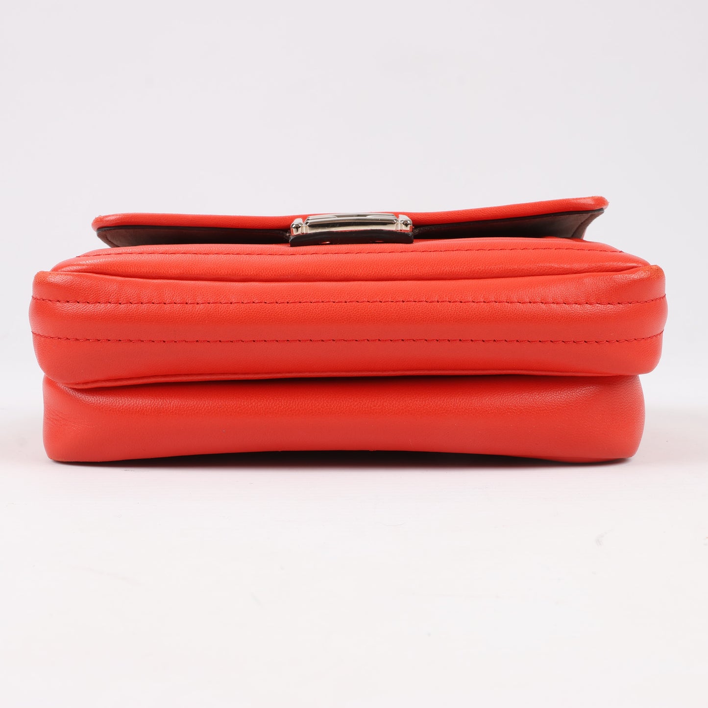 Sac à bandoulière en cuir FENDI Double Micro Baguette avec chaîne, rouge 8M0371