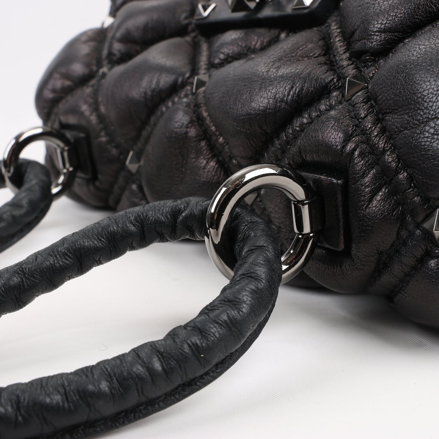 Petit sac à bandoulière Spikeme en cuir nappa Valentino Garavani noir