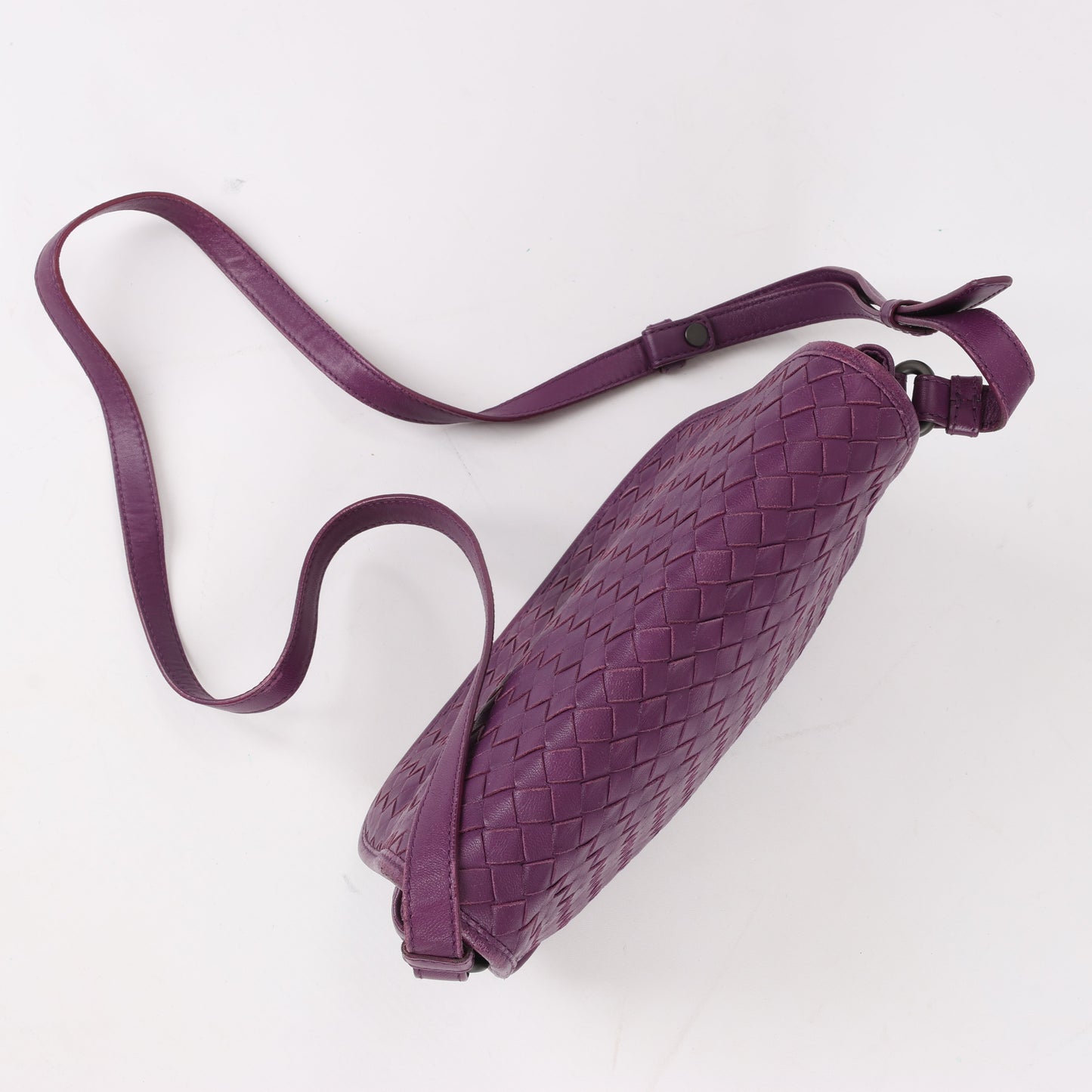 BOTTEGA VENETA Intrecciato Leather Shoulder Bag in Purple