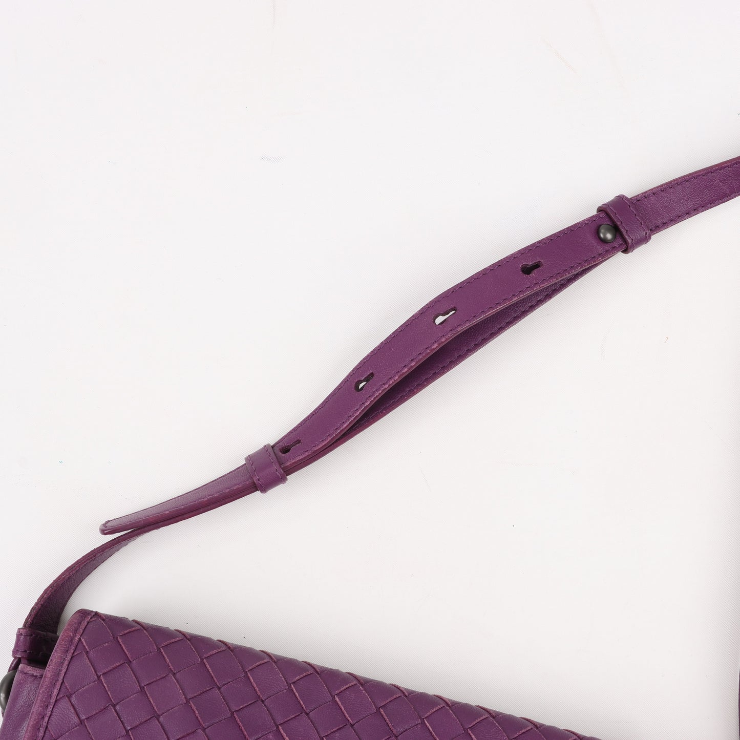 BOTTEGA VENETA Intrecciato Leather Shoulder Bag in Purple