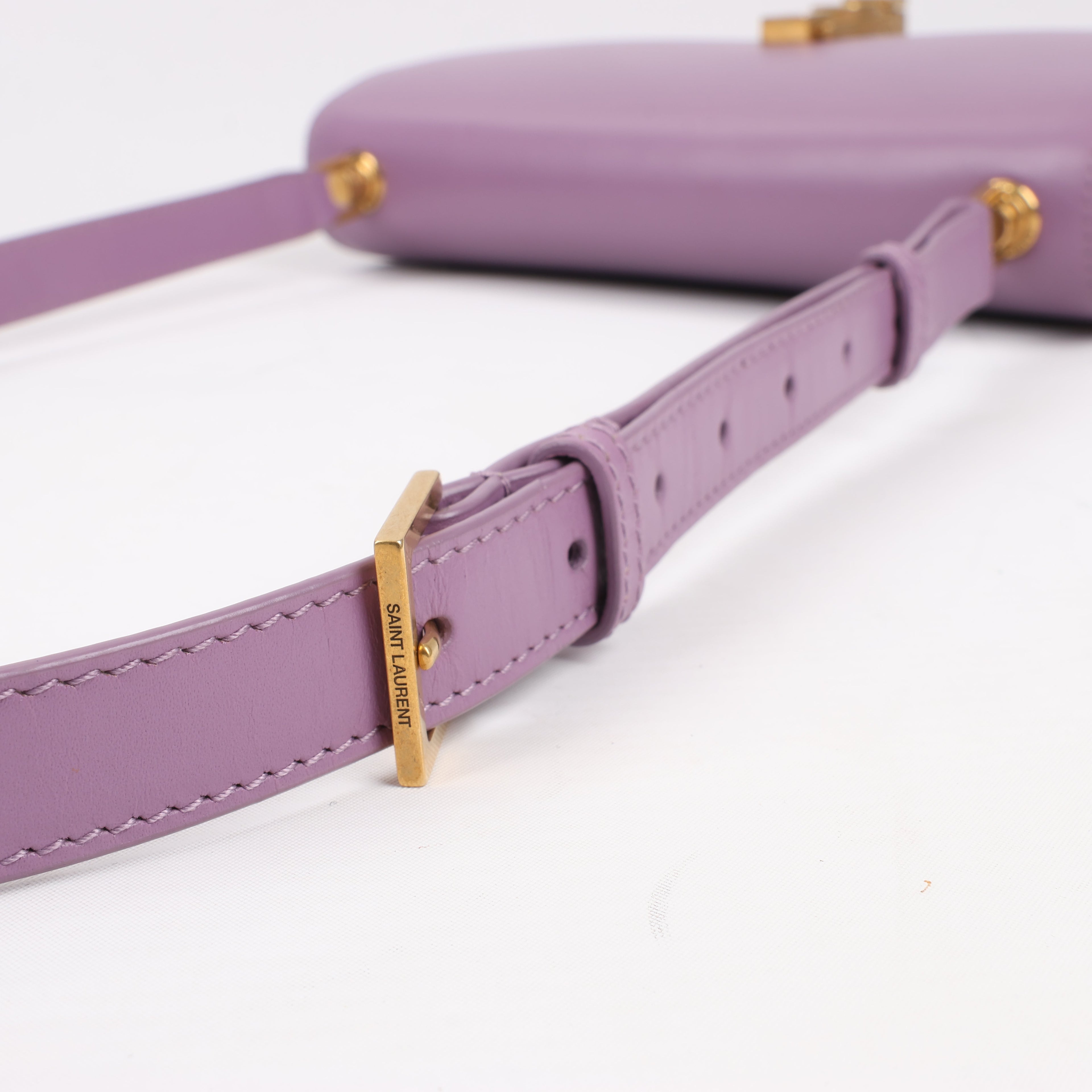 Saint Laurent Paris Carre Leather Shoulder bag in Purple