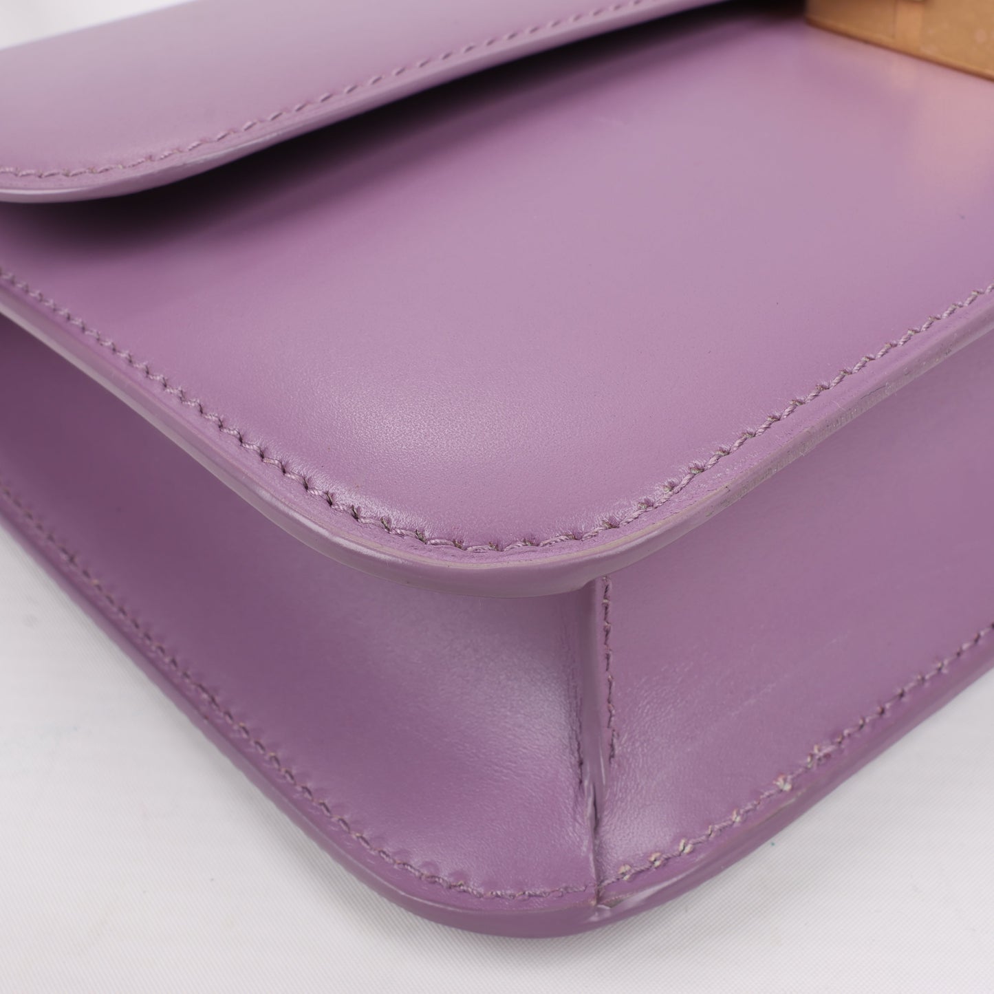 Saint Laurent Paris Carre Leather Shoulder bag in Purple