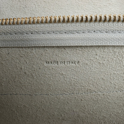 Sac ceinture CELINE Nano 2 voies en cuir de veau grainé, couleur menthe