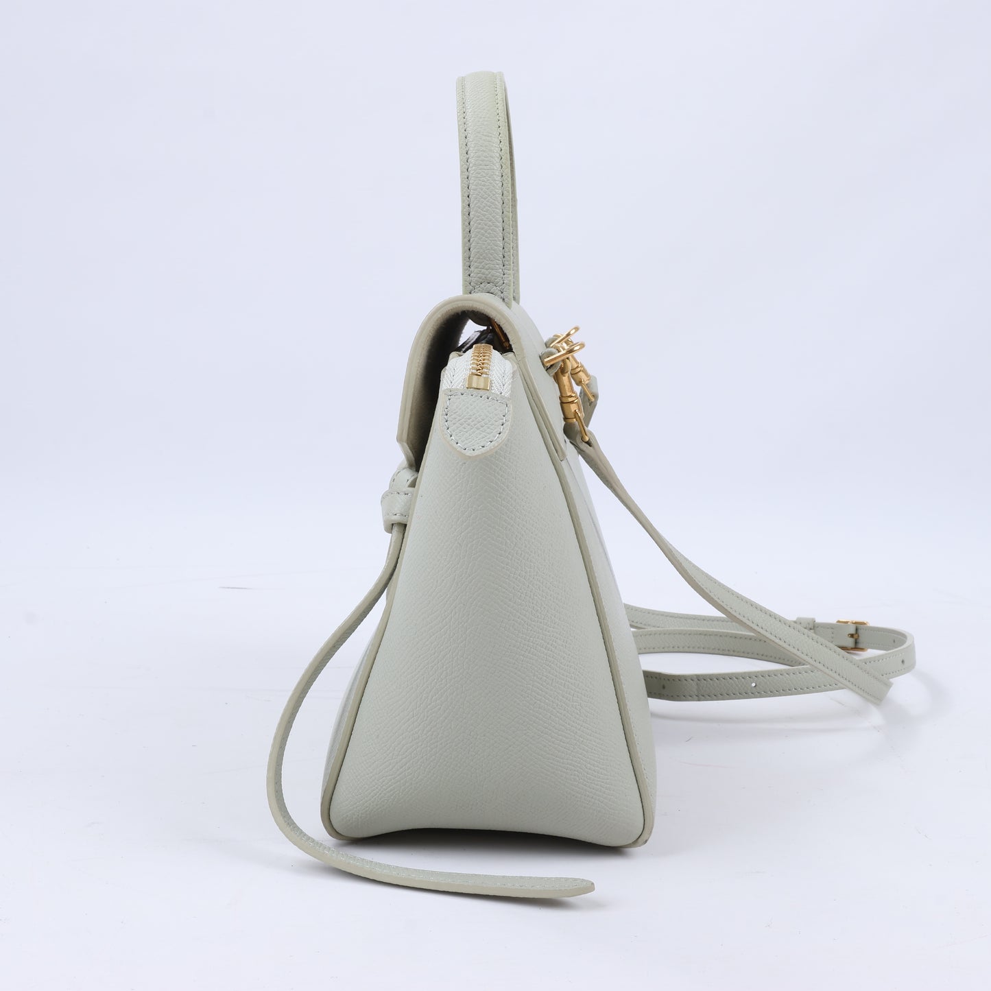 Sac ceinture CELINE Nano 2 voies en cuir de veau grainé, couleur menthe