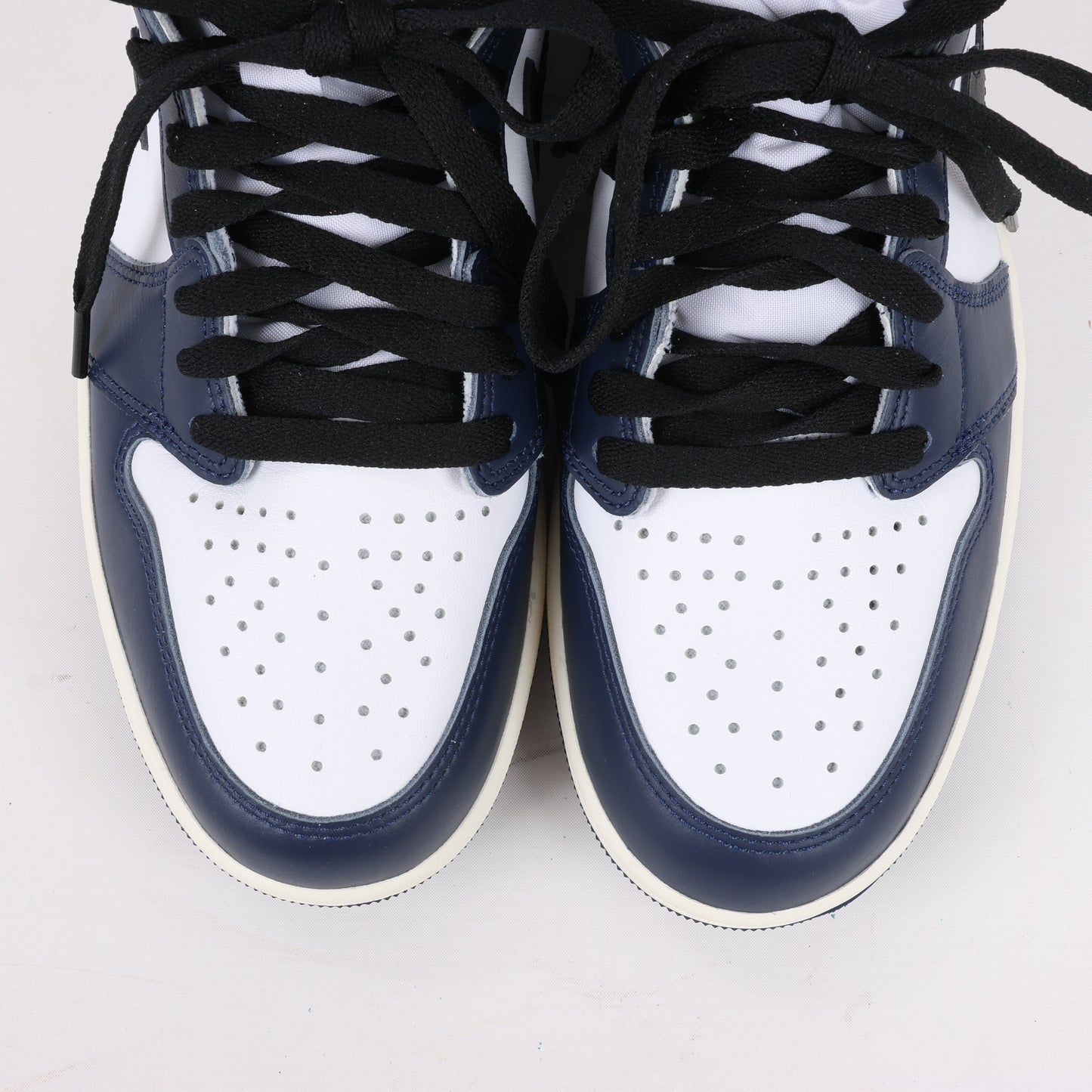 Nike Air Jordan Leather High-Top Sneakers in White x Navy DZ5485-401