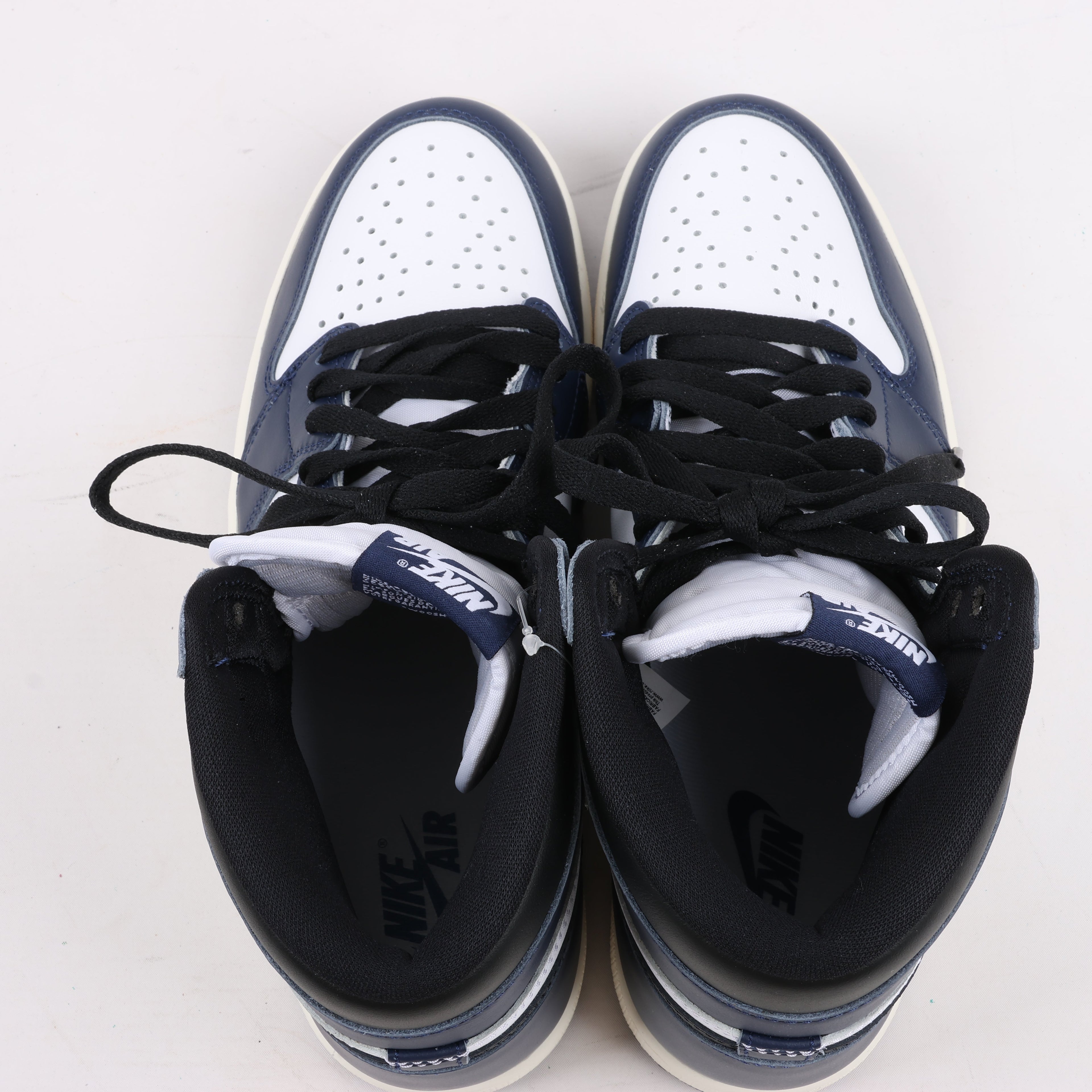 Nike Air Jordan Leather High-Top Sneakers in White x Navy DZ5485-401