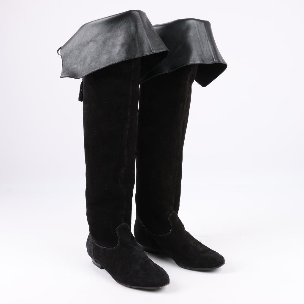 Celine Chat Botté Over-The-Knee Flat Boot in Suede Calfskin in Size 38 RM0220