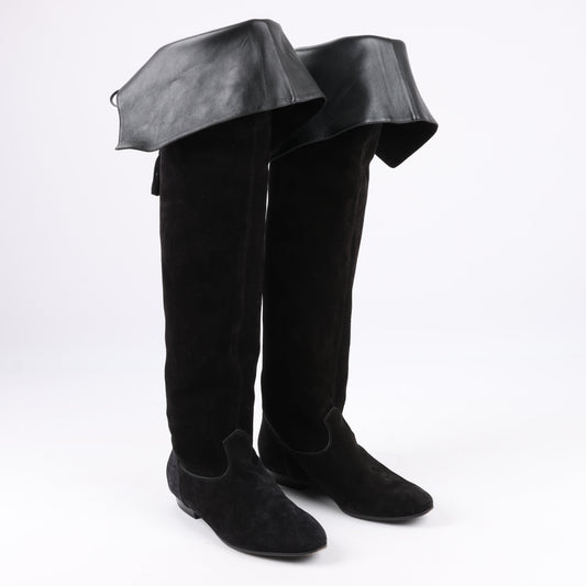 Celine Chat Botté Over-The-Knee Flat Boot in Suede Calfskin in Size 38 RM0220