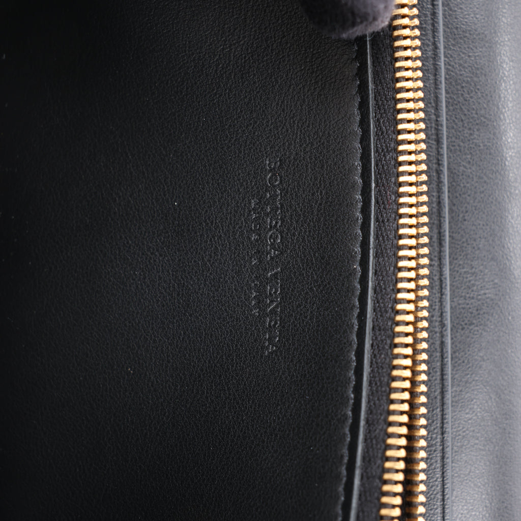 Bottega Veneta Black Smooth Leather Continental Wallet