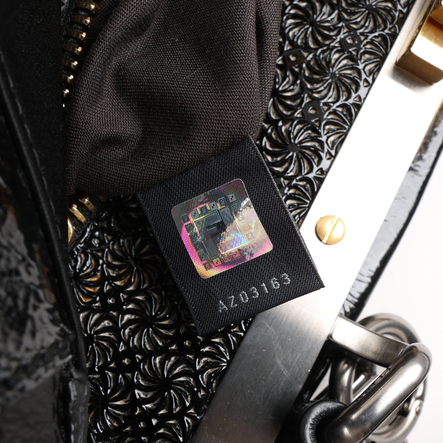 Fendi Peekaboo Patent Leather 2Way Handbag in Black 8BN211