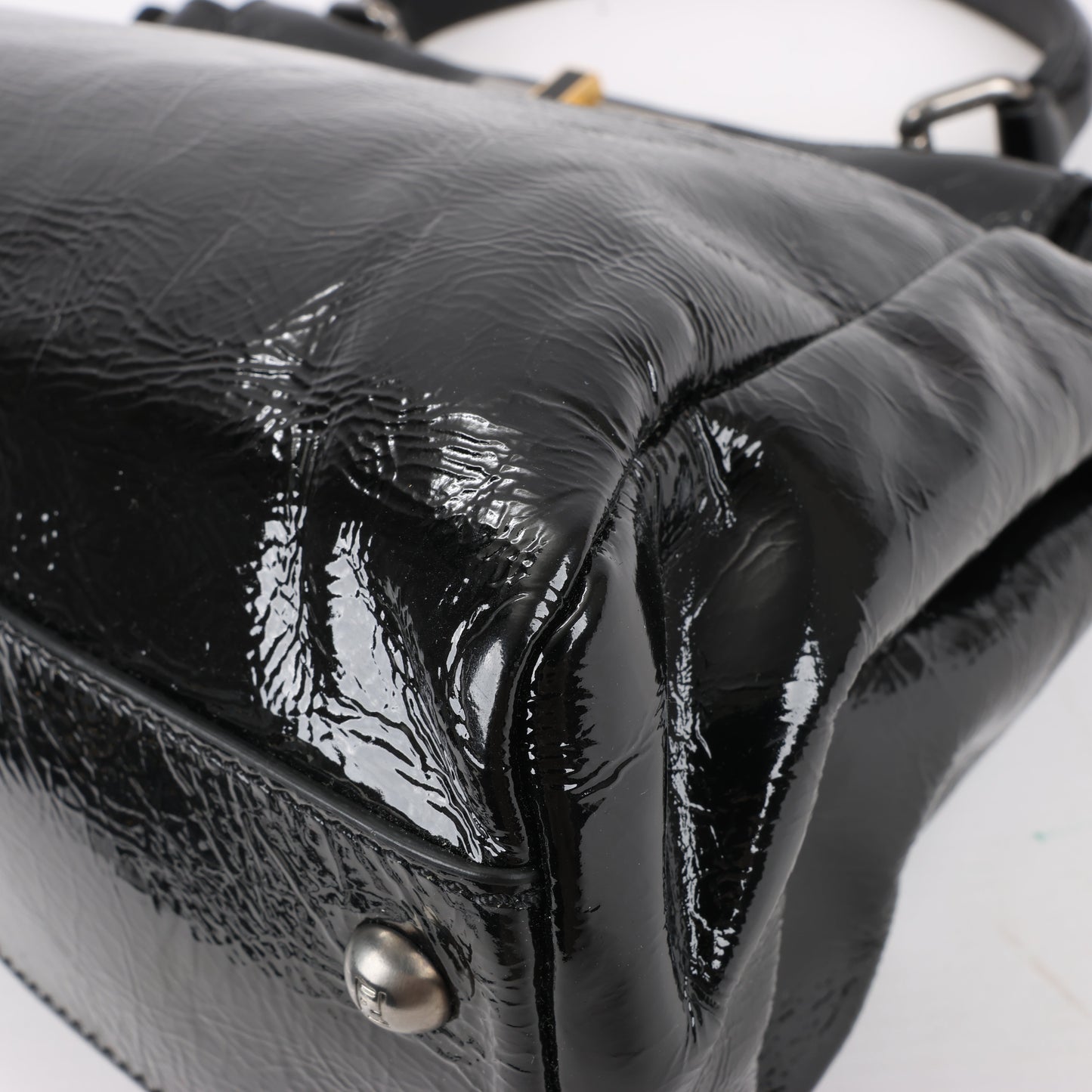Fendi Peekaboo Patent Leather 2Way Handbag in Black 8BN211