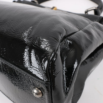 Fendi Peekaboo Patent Leather 2Way Handbag in Black 8BN211