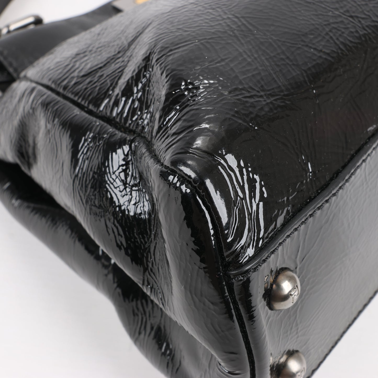 Fendi Peekaboo Patent Leather 2Way Handbag in Black 8BN211