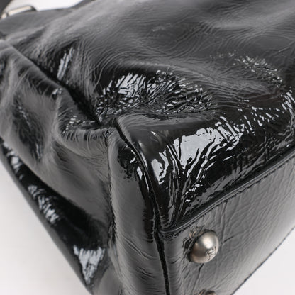 Fendi Peekaboo Patent Leather 2Way Handbag in Black 8BN211