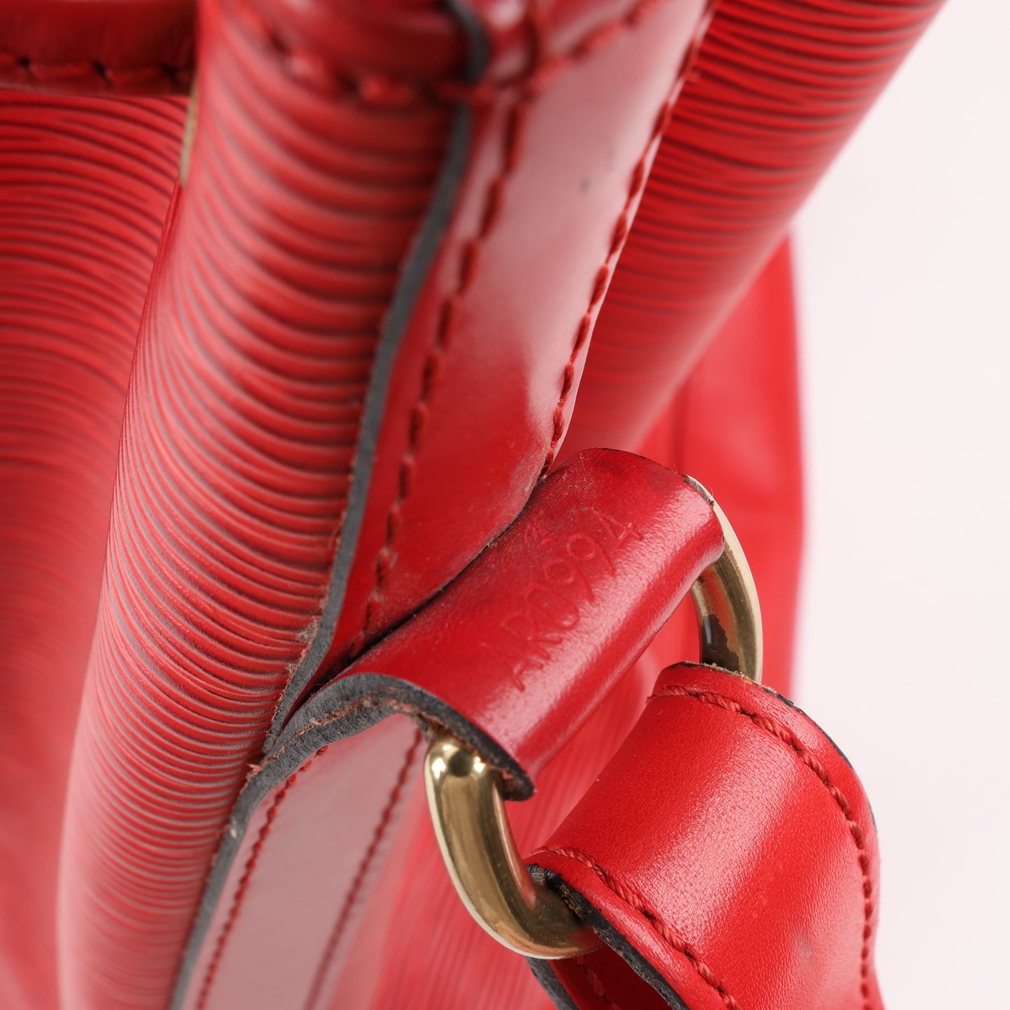 LOUIS VUITTON Epi Leather Noe Shoulder Bag in Red