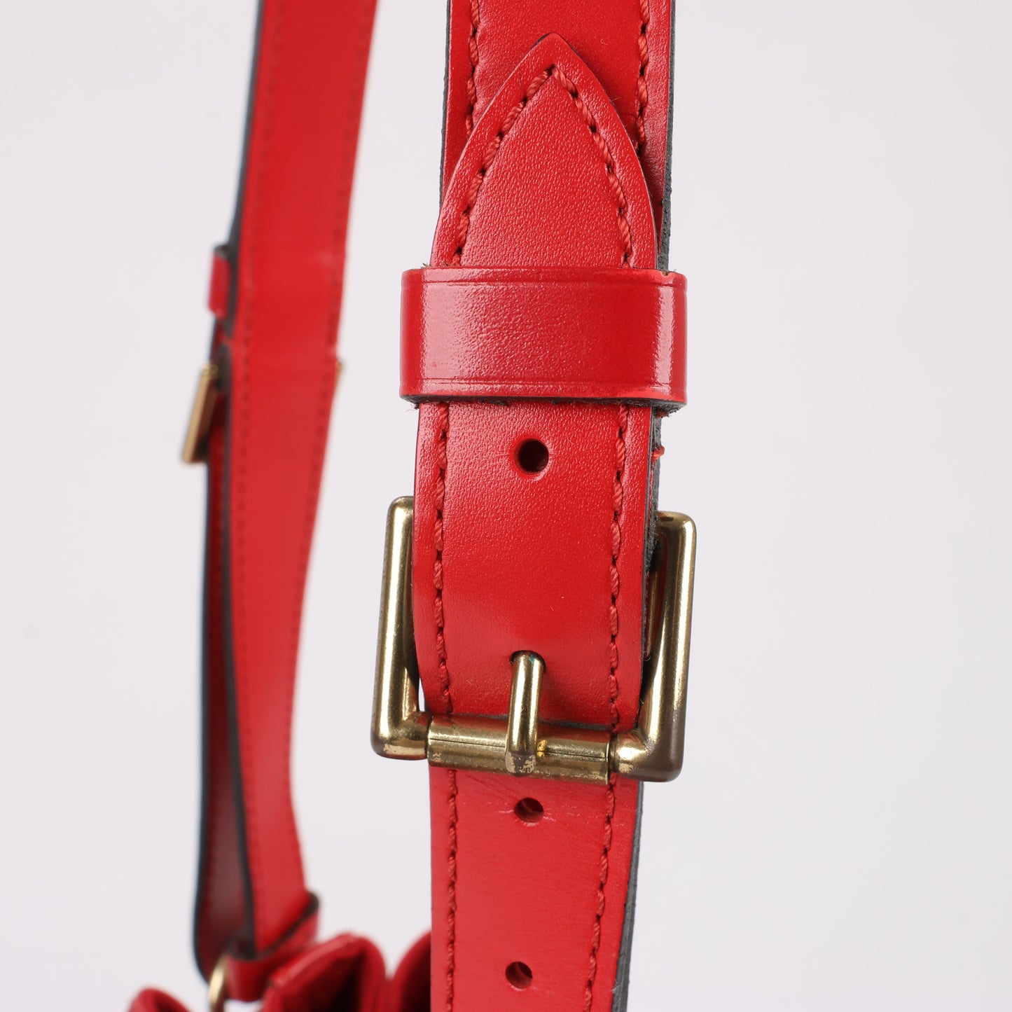 LOUIS VUITTON Epi Leather Noe Shoulder Bag in Red
