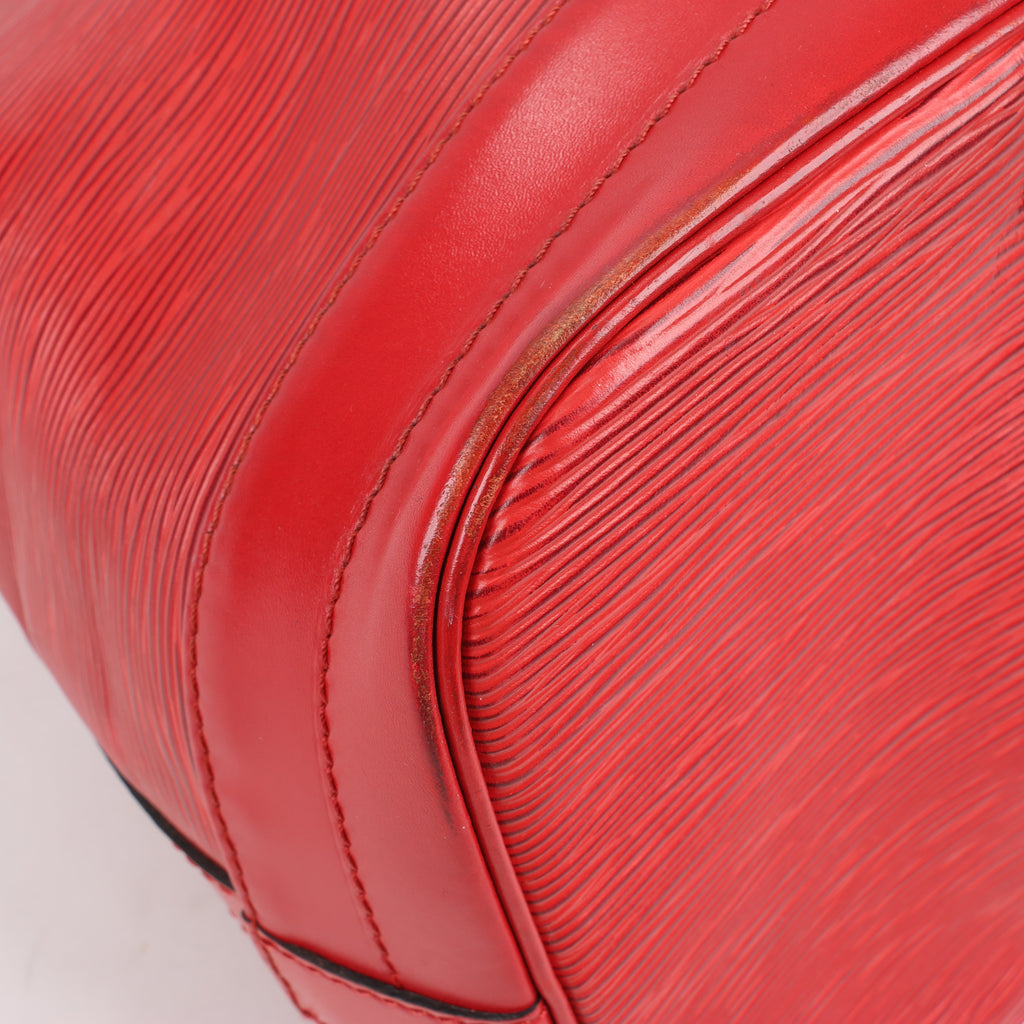 LOUIS VUITTON Epi Leather Noe Shoulder Bag in Red