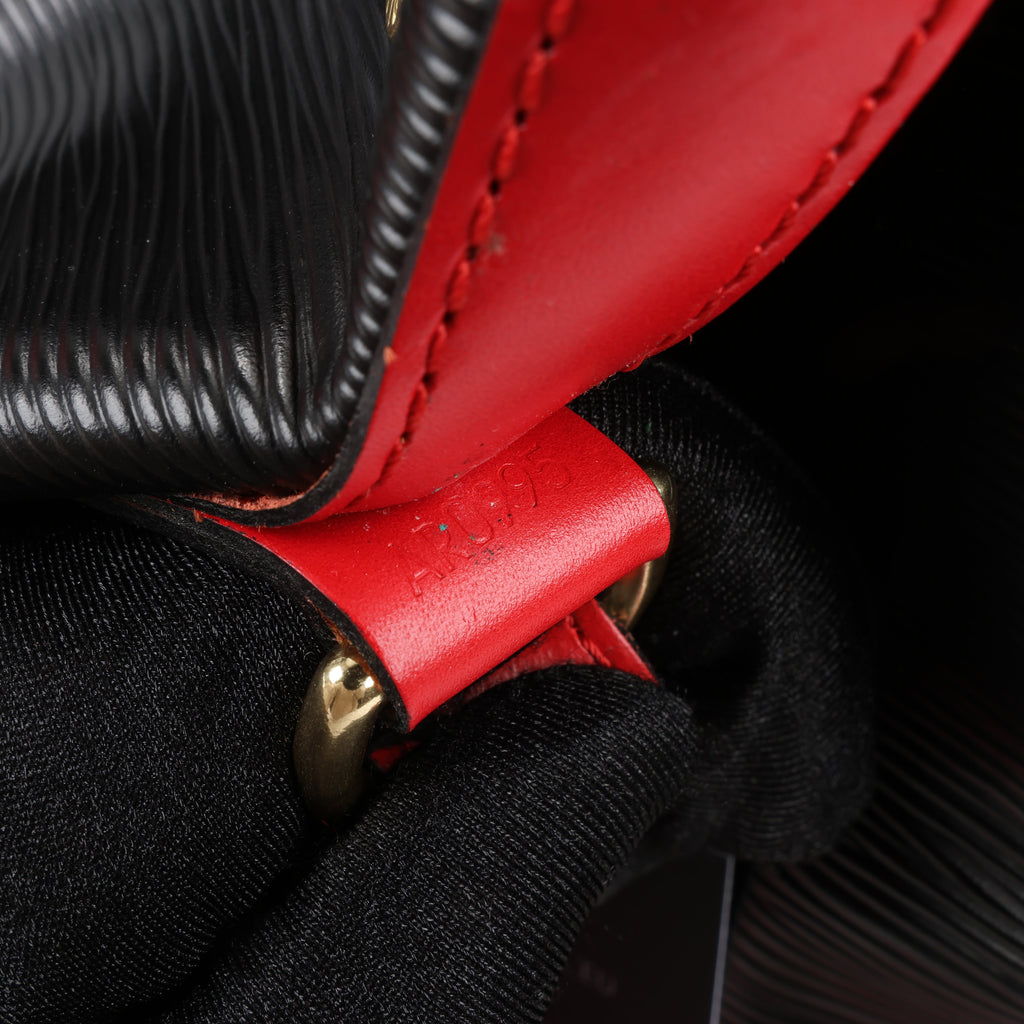 LOUIS VUITTON Epi Leather Noe Shoulder Bag in Black x Castilian Red