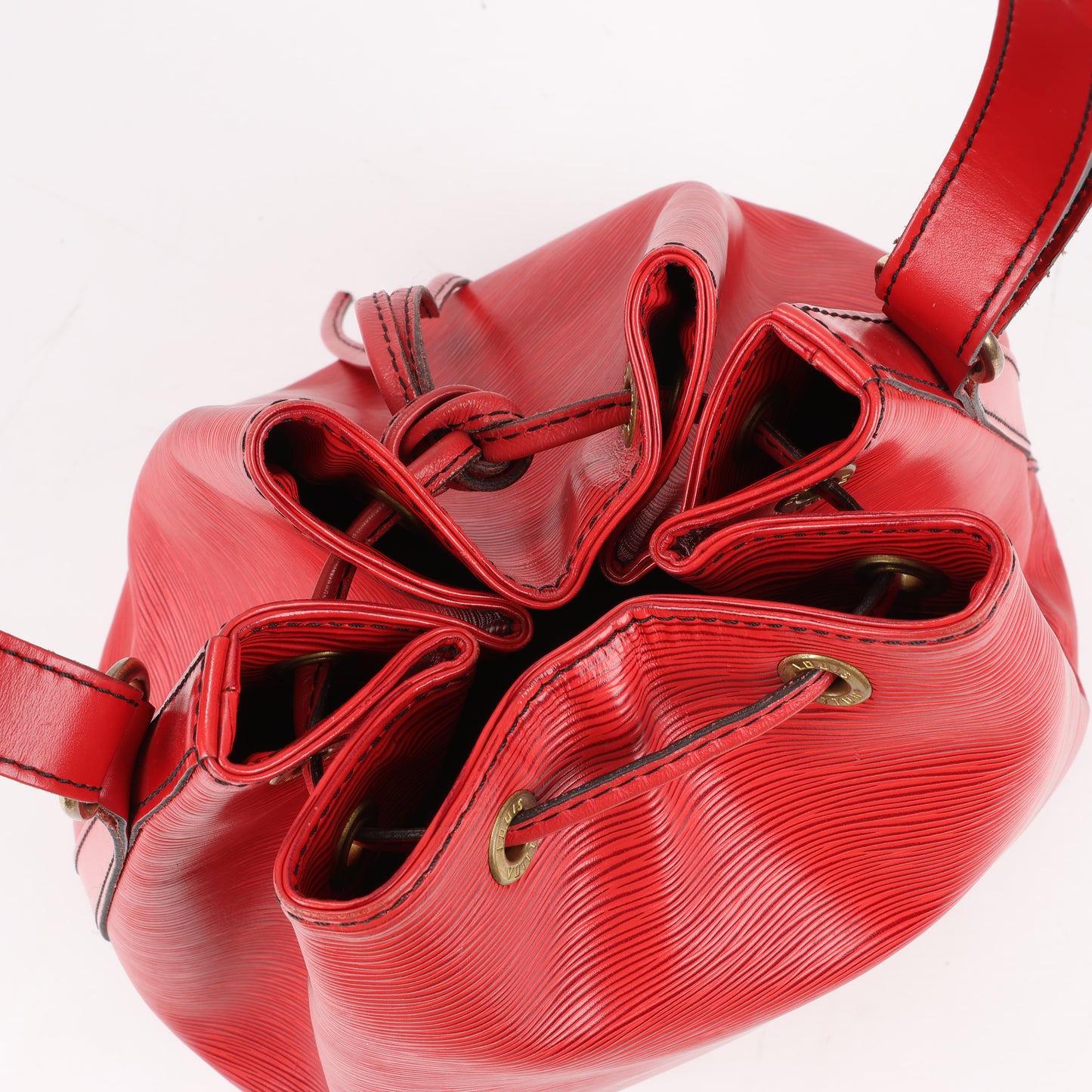 LOUIS VUITTON Epi Leather Noe Shoulder Bag in Red